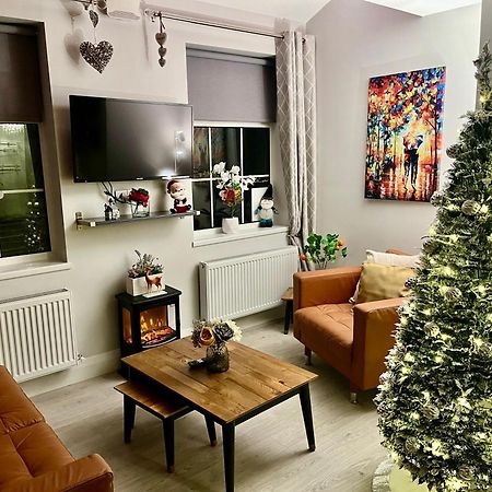 Trinity Apartments Four 1-Bedroom Apts Waterford City Centre Экстерьер фото