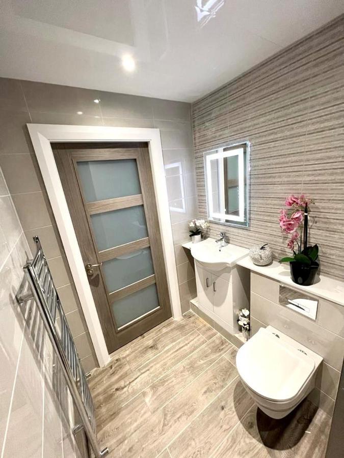 Trinity Apartments Four 1-Bedroom Apts Waterford City Centre Экстерьер фото