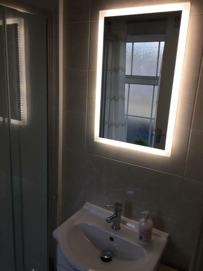 Trinity Apartments Four 1-Bedroom Apts Waterford City Centre Экстерьер фото